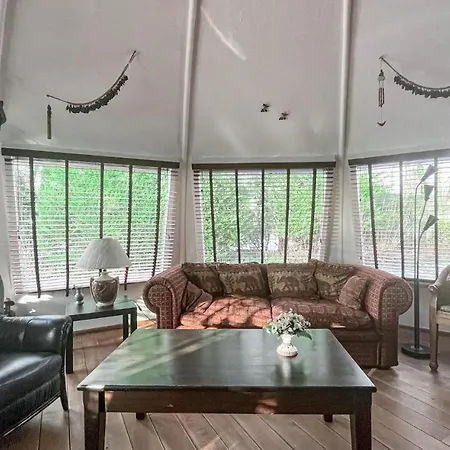 Beautiful In With Wifi Campsite