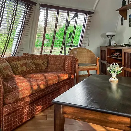2 Bedroom Stunning In Campsite *